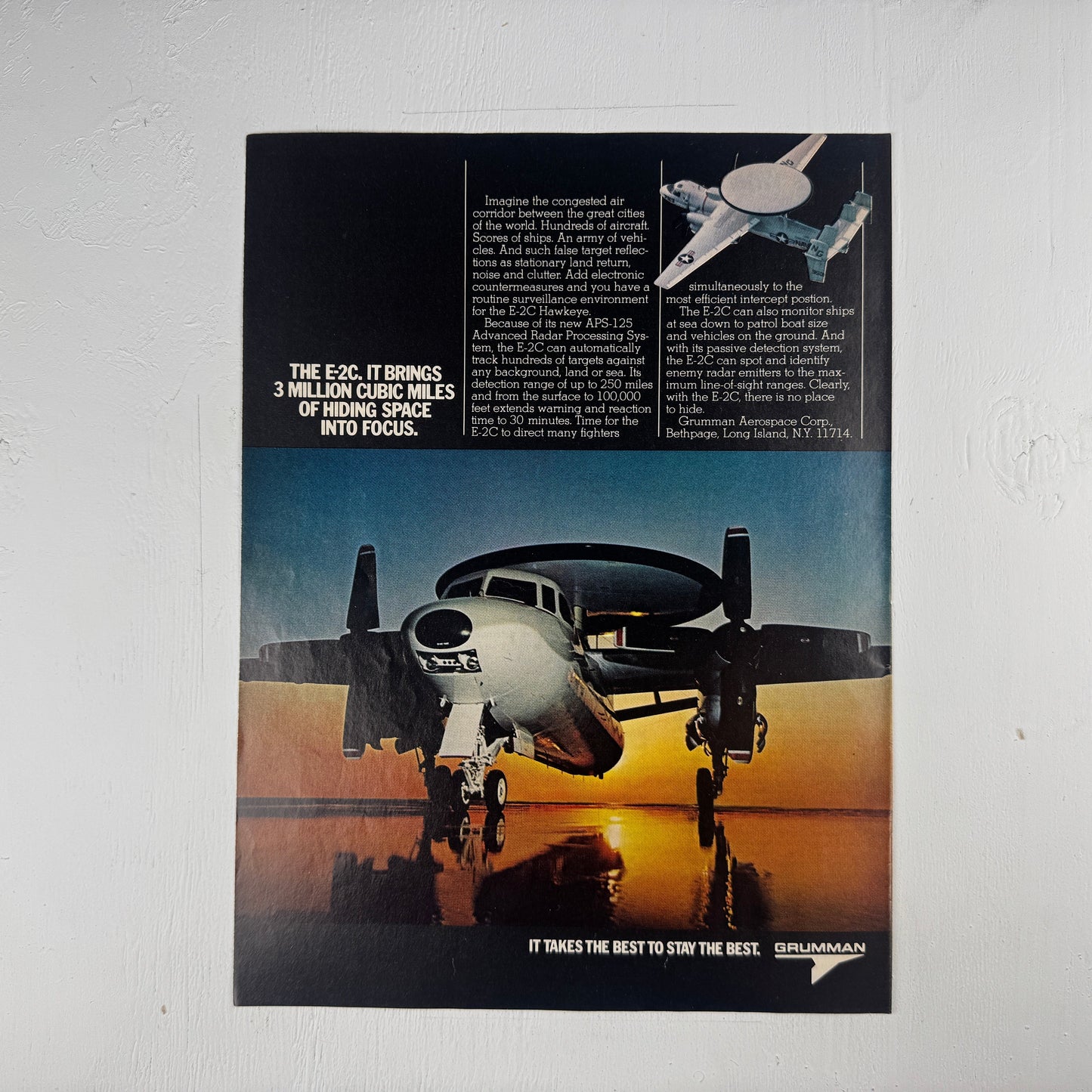 Grumman E-2C Hawkeye at Sunset